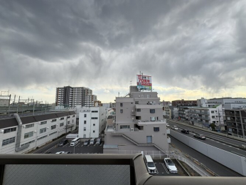 �Z�˂���̒��]�ʐ^�@-