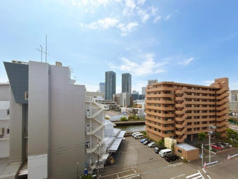 �Z�˂���̒��]�ʐ^�@-