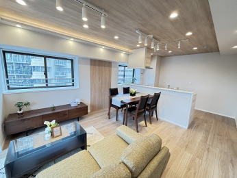 ���r���O�@-