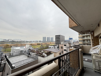 �Z�˂���̒��]�ʐ^�@-