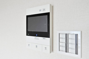 ���̑����ρ@TV���j�^�[�t�C���^�[�t�H��