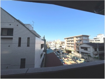 �Z�˂���̒��]�ʐ^�@-