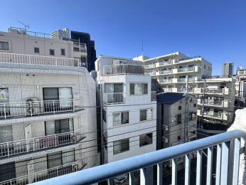 �Z�˂���̒��]�ʐ^�@-