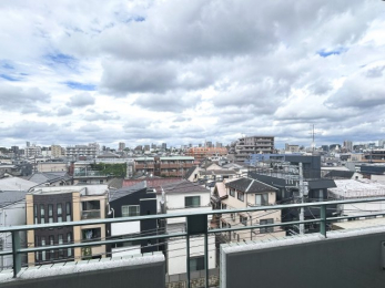 �Z�˂���̒��]�ʐ^�@-