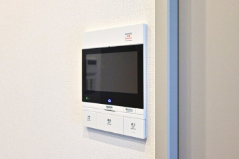 ���̑����ρ@TV���j�^�[�t�C���^�[�t�H��