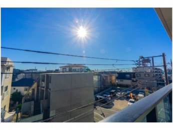 �Z�˂���̒��]�ʐ^�@-