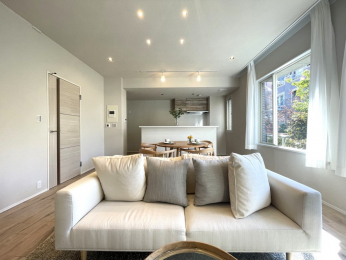 ���r���O�@-