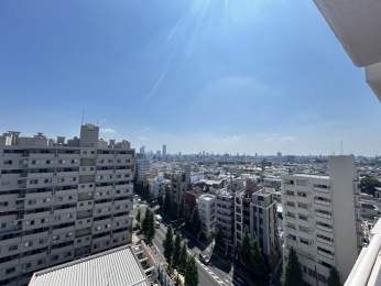 �Z�˂���̒��]�ʐ^�@-