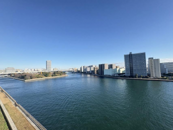 �Z�˂���̒��]�ʐ^�@-