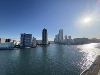 �Z�˂���̒��]�ʐ^�@-