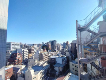 �Z�˂���̒��]�ʐ^�@-