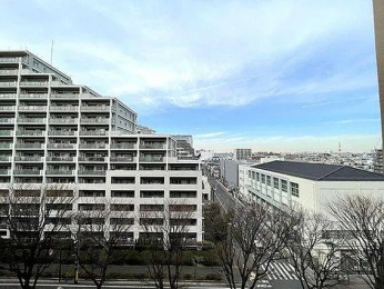 �Z�˂���̒��]�ʐ^�@-