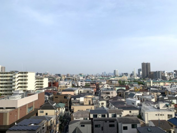 �Z�˂���̒��]�ʐ^�@-