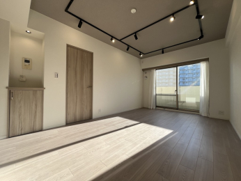 ���r���O�@-