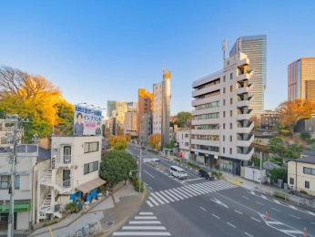 �Z�˂���̒��]�ʐ^�@-