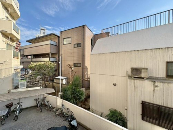 �Z�˂���̒��]�ʐ^�@-