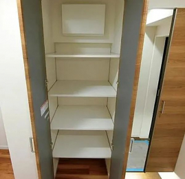[@-