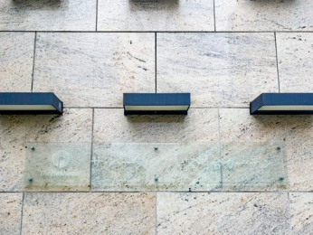 �G���g�����X�@-