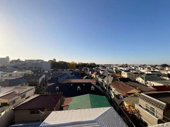 �Z�˂���̒��]�ʐ^�@-