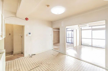 ���r���O�ȊO�̋����@�_�C�j���O���[��