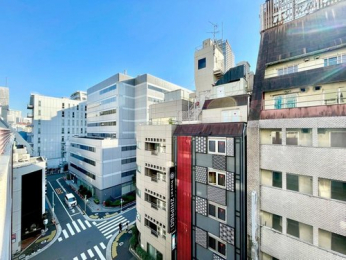 �Z�˂���̒��]�ʐ^�@-