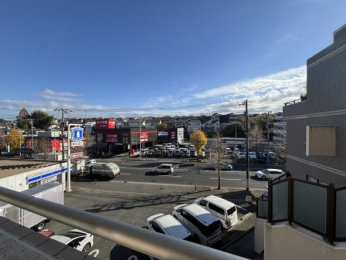 �Z�˂���̒��]�ʐ^�@-