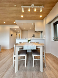 ���r���O�@-