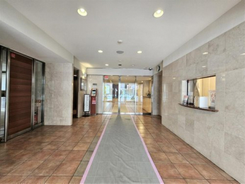 �G���g�����X�@�I�[�g���b�N