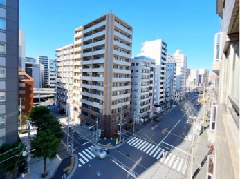 �Z�˂���̒��]�ʐ^�@-