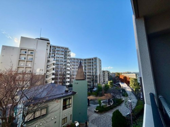 �Z�˂���̒��]�ʐ^�@-