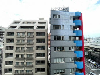 �Z�˂���̒��]�ʐ^�@-