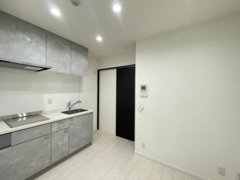 ���r���O�ȊO�̋����@�_�C�j���O���[��