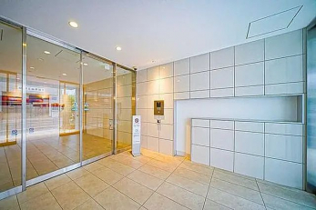 �G���g�����X�@�I�[�g���b�N