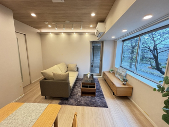 ���r���O�@-