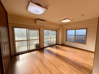 ���r���O�@-