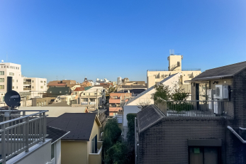 �Z�˂���̒��]�ʐ^�@-