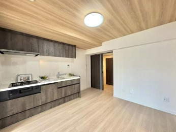 ���r���O�ȊO�̋����@�_�C�j���O���[��