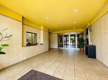 �G���g�����X�@�I�[�g���b�N