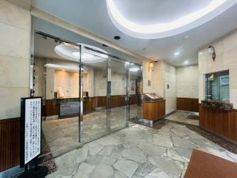 �G���g�����X�@�I�[�g���b�N