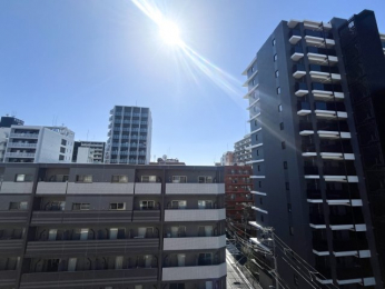 �Z�˂���̒��]�ʐ^�@-