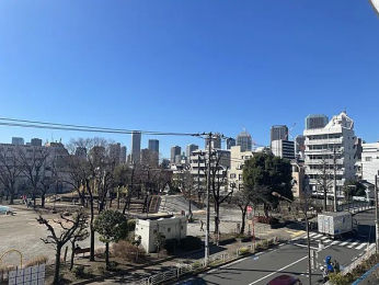 �Z�˂���̒��]�ʐ^�@-