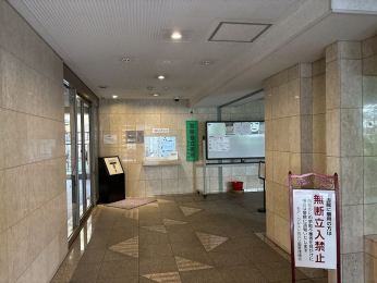 �G���g�����X�@�I�[�g���b�N