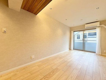 ���r���O�@-