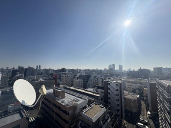 �Z�˂���̒��]�ʐ^�@-