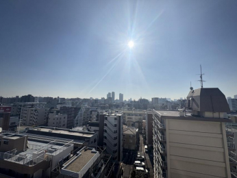 �Z�˂���̒��]�ʐ^�@-