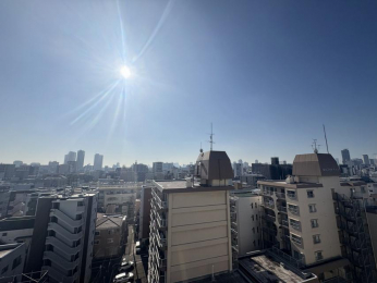 �Z�˂���̒��]�ʐ^�@-