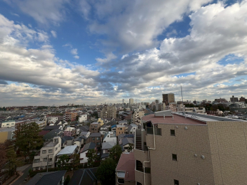 �Z�˂���̒��]�ʐ^�@-