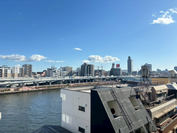 �Z�˂���̒��]�ʐ^�@-