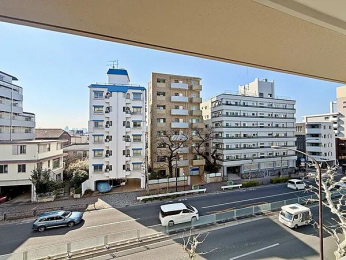 �Z�˂���̒��]�ʐ^�@-