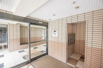 �G���g�����X�@�I�[�g���b�N